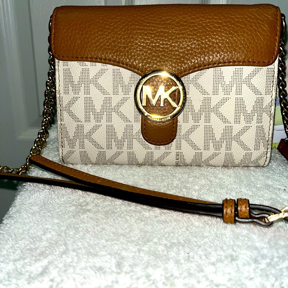 Michael Kors crossbody